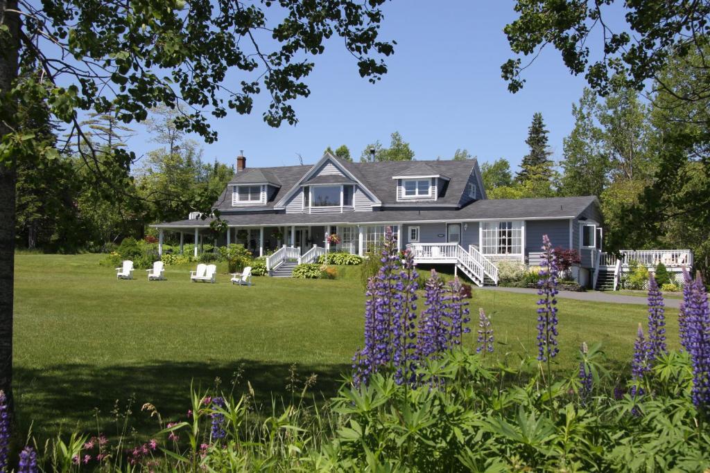 Broadwater Inn & Cottages Baddeck Ngoại thất bức ảnh