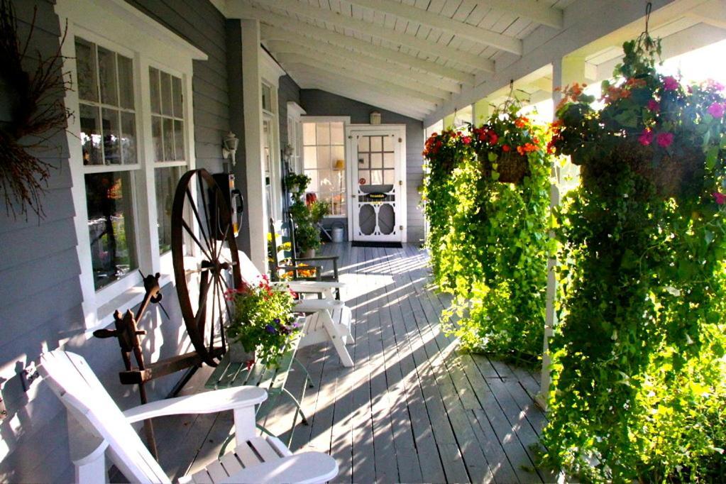 Broadwater Inn & Cottages Baddeck Ngoại thất bức ảnh