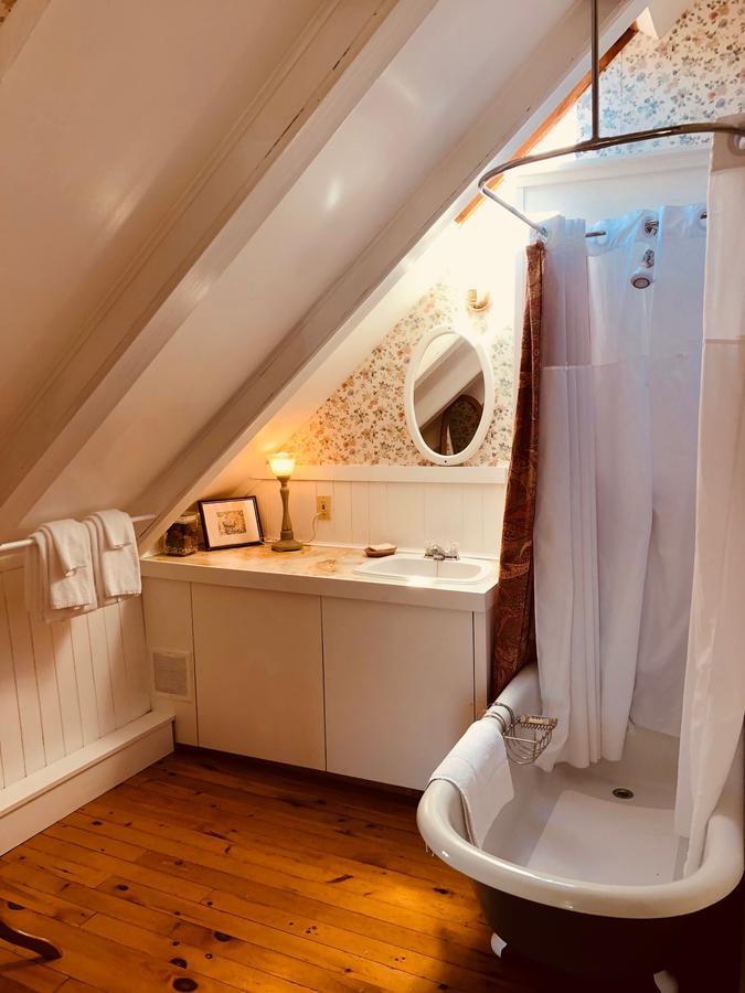 Broadwater Inn & Cottages Baddeck Ngoại thất bức ảnh